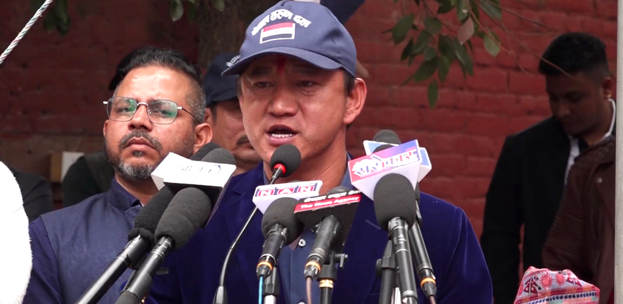 कांग्रेस प्रवेश गर्ने जेनजीको बाटो महामन्त्रीहरू रोक्दै हुनुहुन्छ : विद्वान गुरुङ