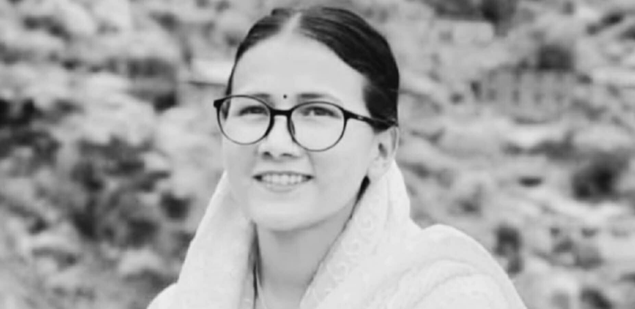 झुण्डिएकै अवस्थामा सडेको थियो गंगाको शव, भाइटीकाकै दिन जंगलमा भेटियो