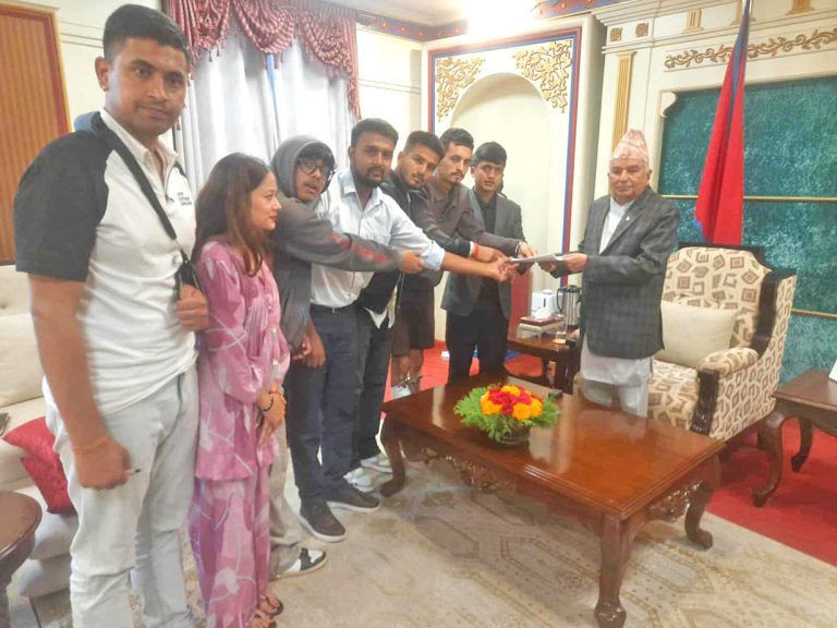 जेनजी वार्ता टोलीले राष्ट्रपति पौडेललाई बुझाए ८ बुँदे माग