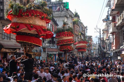कहीँ नभएको जात्रा हाँडीगाउँमा (तस्वीरहरू)
