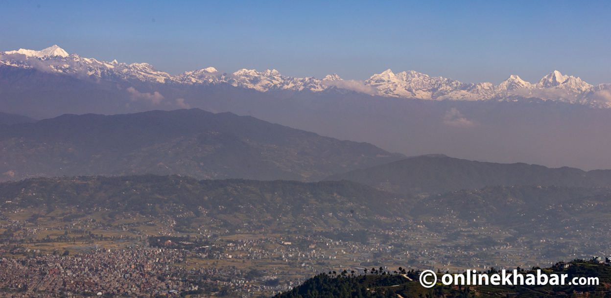 रानीकोटबाट देखिएका मनमोहक हिमशृङ्खला (तस्वीरहरू)