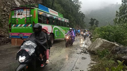 काठमाडौं फर्कदा बढी भाडा असुल्नेलाई कारबाही