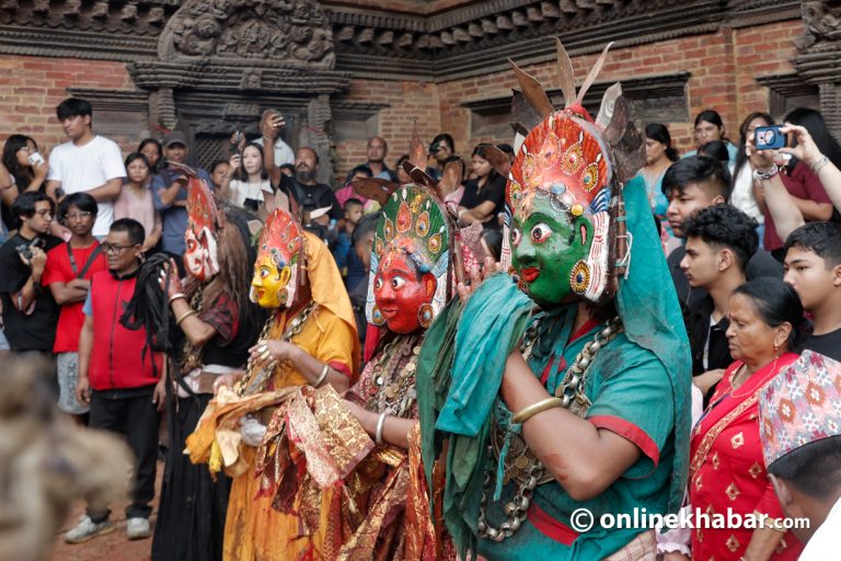 पाटनको ठेँचोमा देखाइयो नवदुर्गा नाँच, सकियो दशैं (तस्वीरहरू)