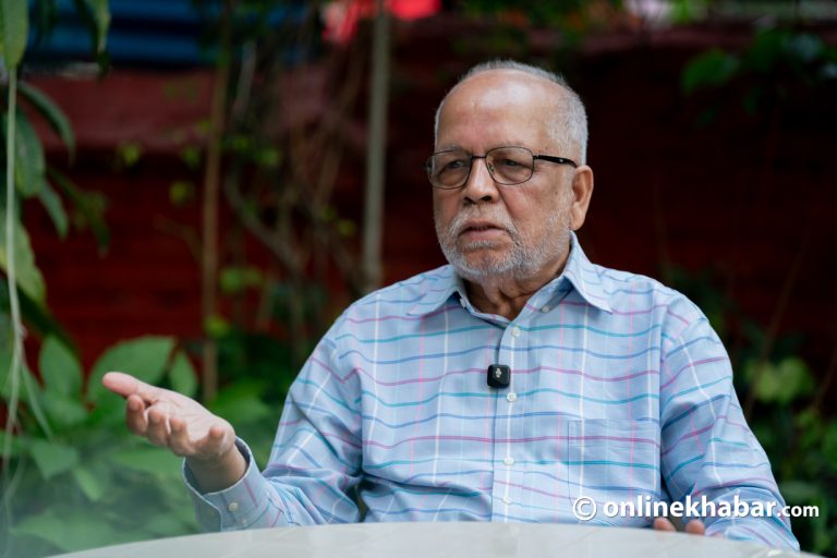 निलाम्बर आचार्यको टिप्पणी : प्रतिसोध र धरपकडले भलो गर्दैन