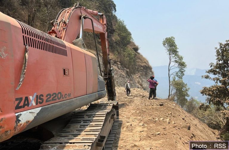 पर्वतमा सडक अलपत्र पार्ने ठेकेदारको जमानत जफत