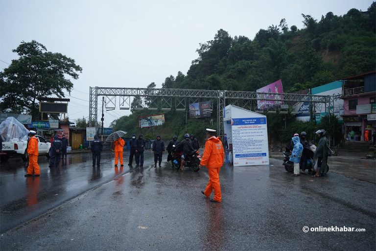 काठमाडौं उपत्यका भित्रिन र बाहिरिन ३ दिनसम्म रोक