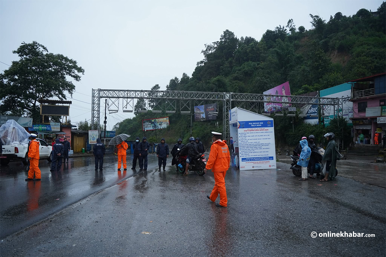 काठमाडौं उपत्यका भित्रिन र बाहिरिन ३ दिनसम्म रोक
