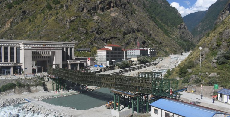 रसुवागढी–केरुङ जोड्ने बेलिब्रिज निर्माण अन्तिम चरणमा