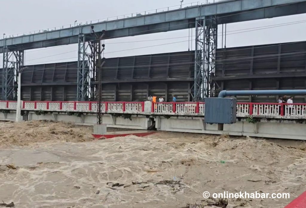 सप्तकोशीका ५६ वटै ढोका खोलियो