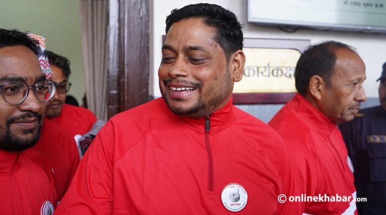 जनमत छोडेका अब्दुल रेशम चौधरीको पार्टीमा