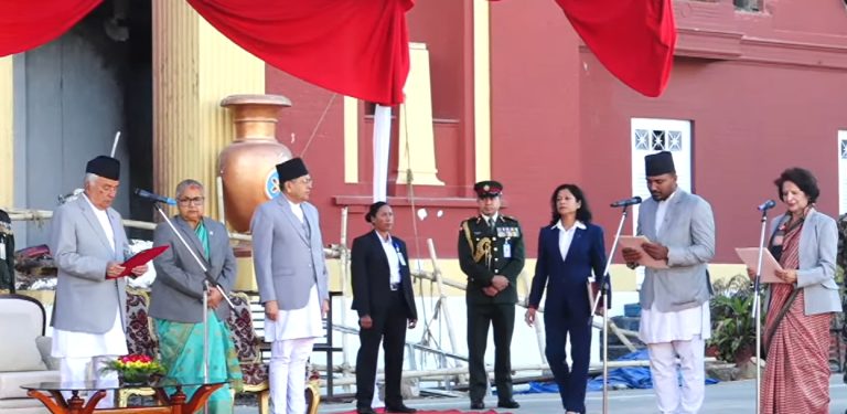 नवनियुक्त दुई मन्त्रीले लिए शपथ