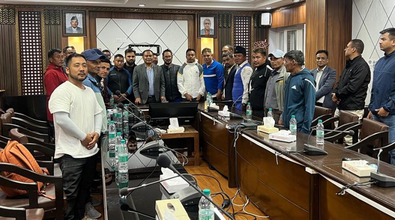 मुद्दा खारेज नभए बञ्चरेडाँडामा फोहोर विसर्जन रोक्ने चेतावनी