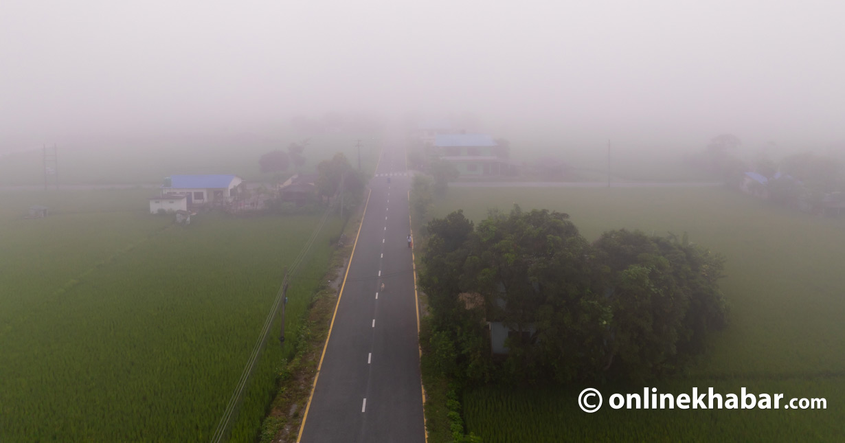 शरद ऋतुको मोहक दृश्य र कुहिरोले छोपिएको गाउँ(फोटो फिचर)