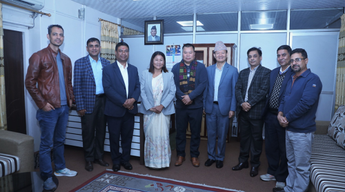 बेलायतको ननिटनका मेयर सारू सिंहदरवारमा सम्मानित