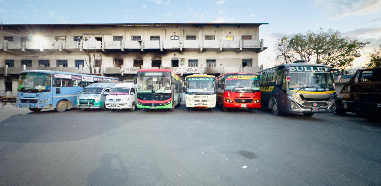 मापसे गरेर यात्रुवाहक बस चलाउने ७ जना चालक पक्राउ