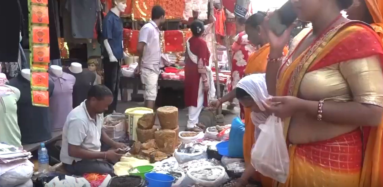 विराटनगरमा पूजाका सामग्रीको मूल्य वृद्धि