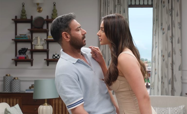 ‘दे दे प्यार दे २’ को ट्रेलर : जब आधा उमेरले जेठो प्रेमी लिएर रकुल घरमा पुग्छिन्