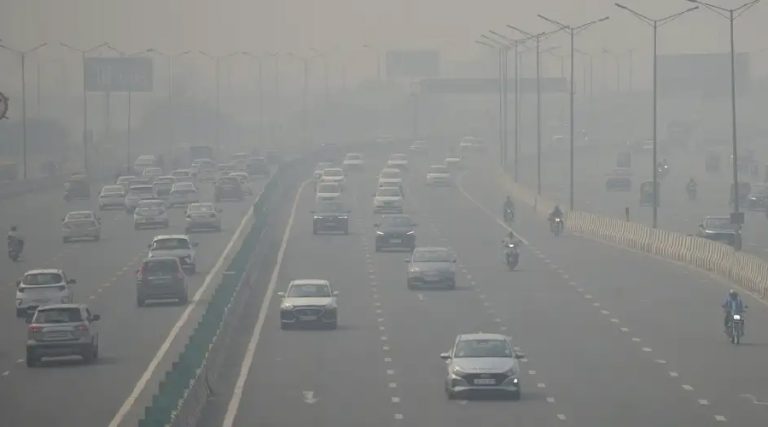 दिल्लीमा क्लाउड सिडिङपछि पनि परेन पानी, वायु प्रदूषण उस्तै