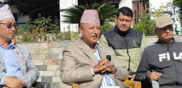 गृहमन्त्रीले अमेरिका पुगे भने, दीपक खड्का जलेको घरबाटै सार्वजनिक भए