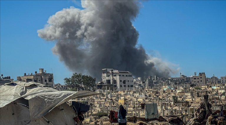 गाजामा इजरायली सेनाको आक्रमणमा मृत्यु हुनेको संख्या १०४ पुग्यो