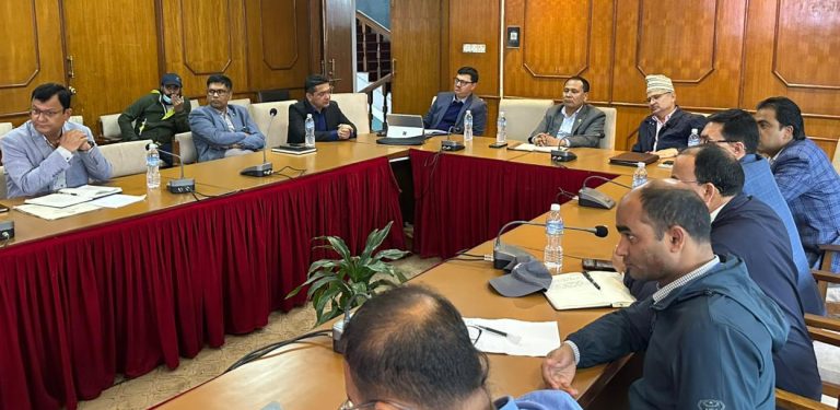 कुलमानको निर्देशन- उपकरणसहित कर्मचारीहरू तयारी अवस्थामा रहनू
