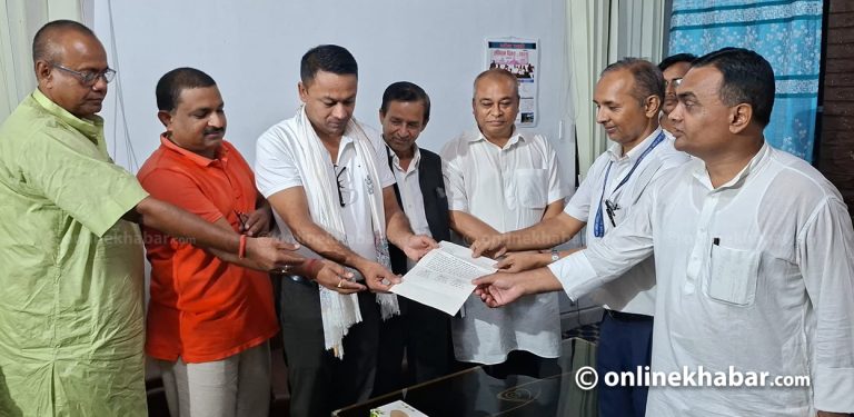 मधेशमा सत्ता परिवर्तनको अस्वाभाविक अभ्यास : मुख्यमन्त्री कायम हुँदै नयाँ सरकारको लागि दाबी पेश
