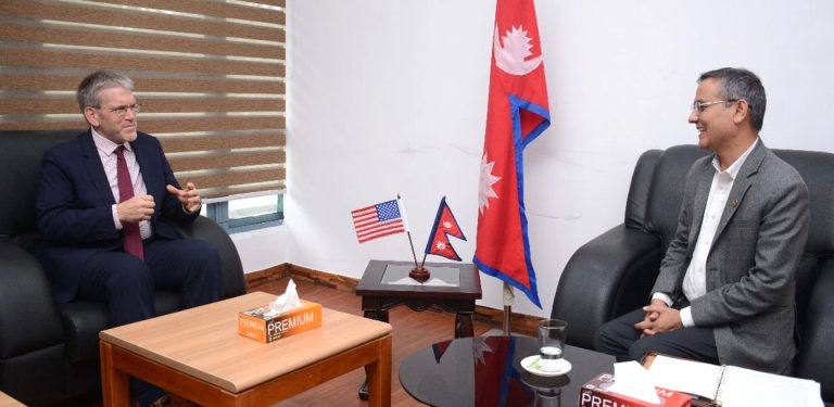 गृहमन्त्री अर्याल र अमेरिकी राजदूत थम्पसनबीच भेटवार्ता