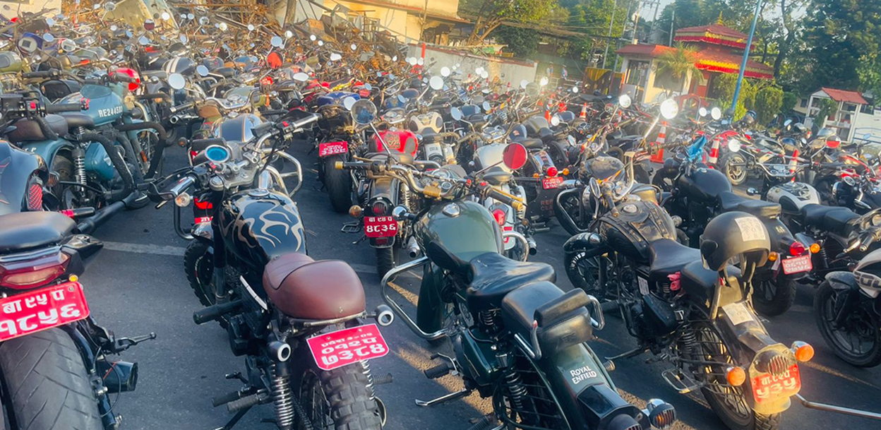 चर्को आवाजमा साइलेन्सर पड्काउने २ सय मोटरसाइकल ट्राफिकले समात्यो