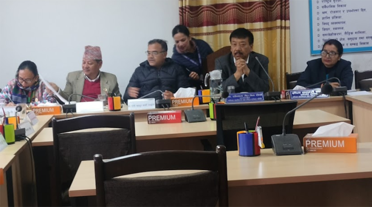 भोलि कुन दल आउँछ थाहा छैन, तर दलको विकल्प देखिँदैन : सांसद गैरे