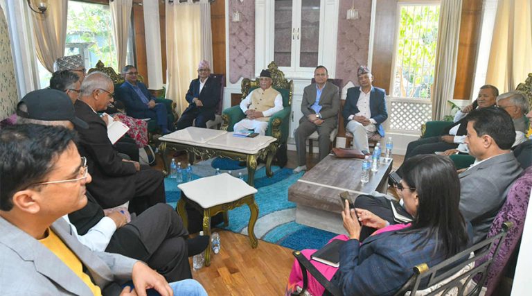 गुण्डुमा एमालेको सचिवालय बैठक