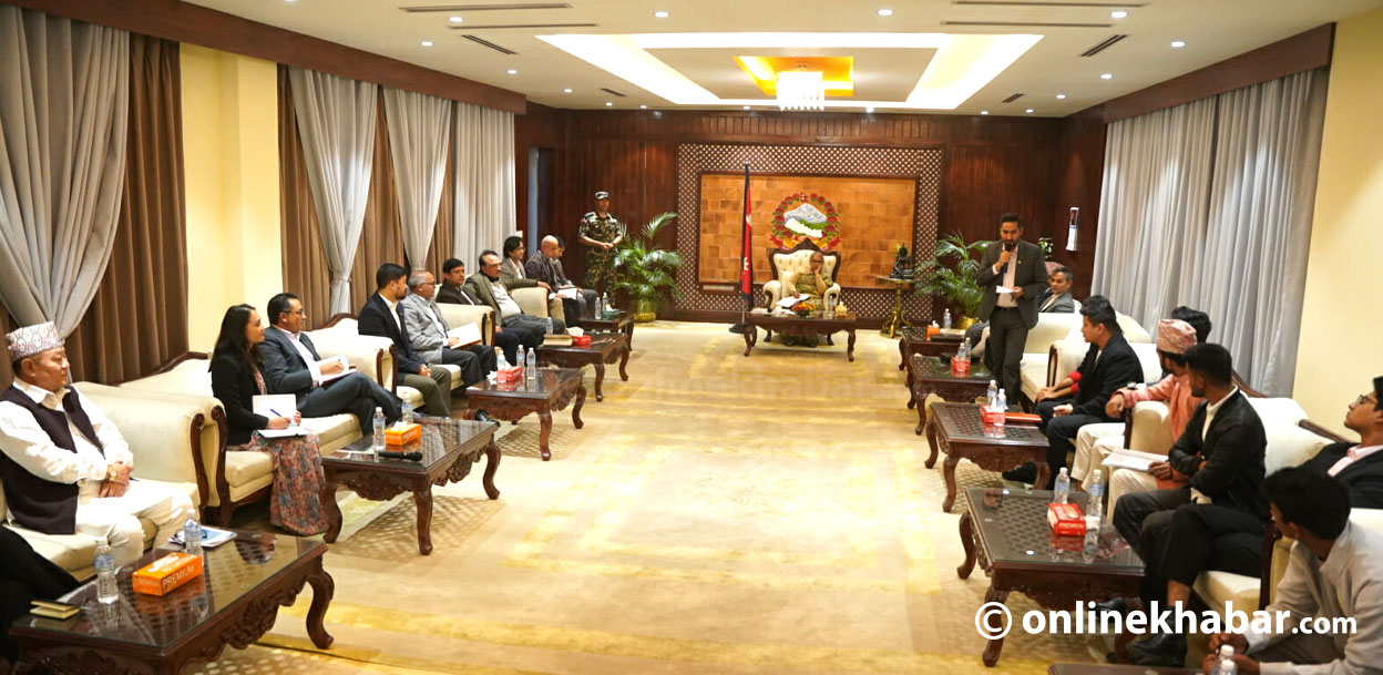 बालुवाटारमा जेनजीसहित त्रिपक्षीय वार्ता सुरु