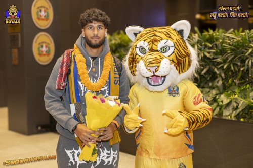 सुदूरपश्चिमबाट एनपीएल खेल्न नेपाल आइपुगे युएईका ध्रुव परासार