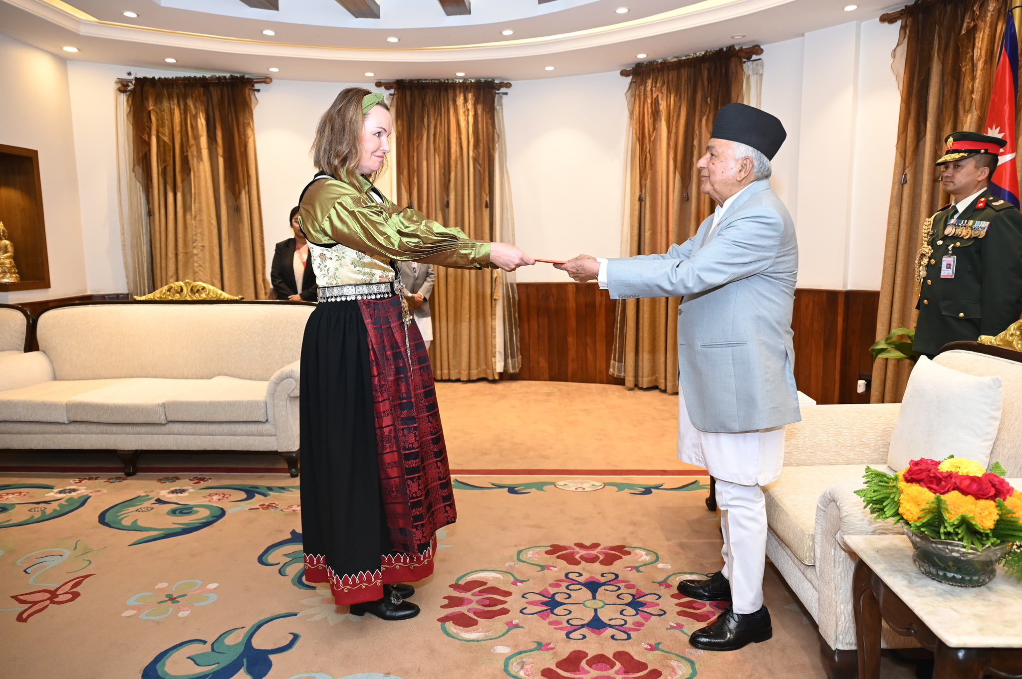 ४ देशका राजदूतले राष्ट्रपतिलाई बुझाए ओहोदाको प्रमाणपत्र