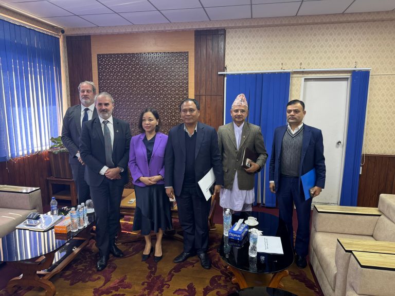 ६७० मेगावाट दूधकोशी आयोजनाको वित्तीय व्यवस्थापन टुंगो लगाउन एडीबीलाई ऊर्जामन्त्रीको आग्रह