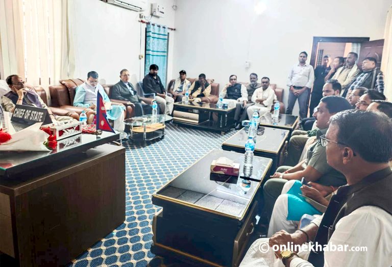 मधेशमा सभामुख हटाउने प्रस्ताव अघि बढाइदिन सात दलले गुहारे प्रदेश प्रमुख