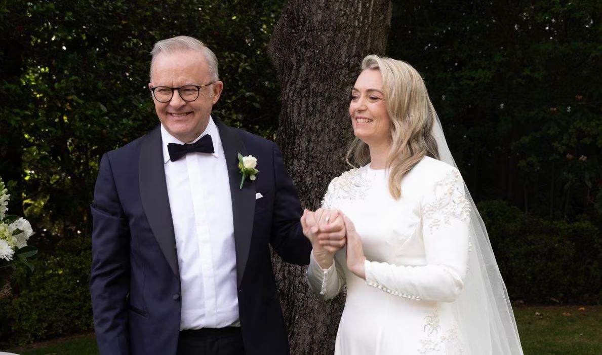 ६२ वर्षीय अस्ट्रेलियन प्रधानमन्त्रीले गरे विवाह, यस्तो छ उनको जीवनकहानी