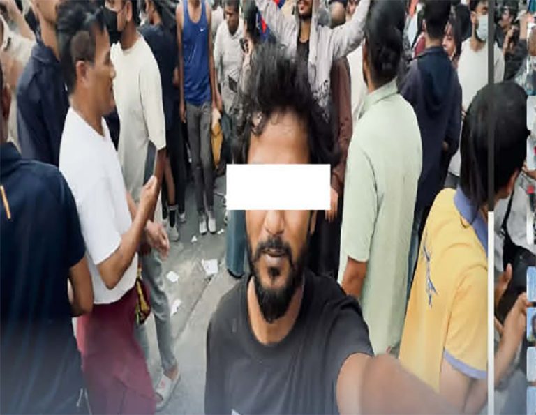 प्रहरी वृत्त बानेश्वरको भवन  र सवारी तोडफोड गर्ने युवक पक्राउ