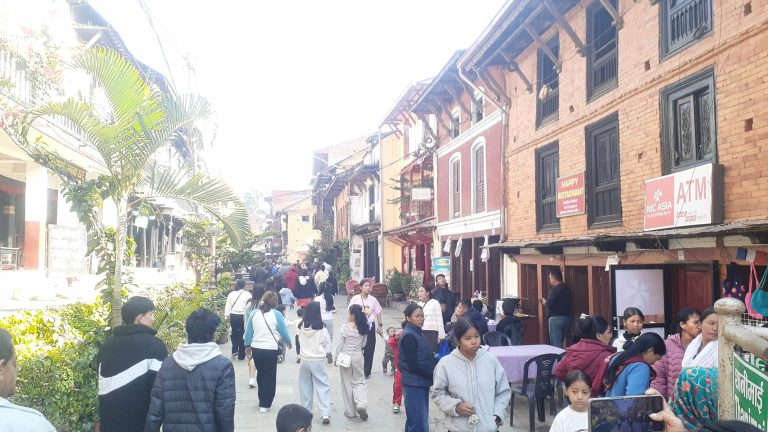 बन्दीपुरका होटलमा पर्यटक भरिभराउ