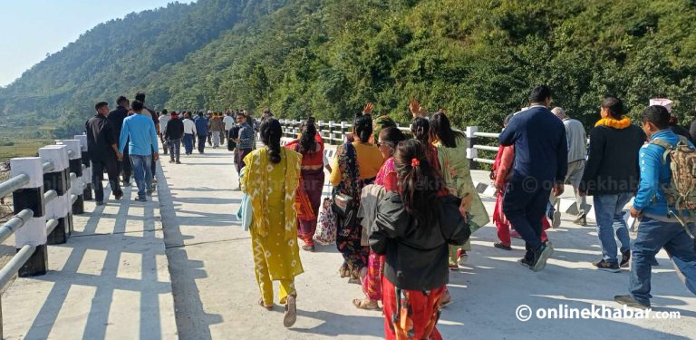 शिलान्यासको एक वर्षमा बुवाखोलाको पुल उद्घाटन