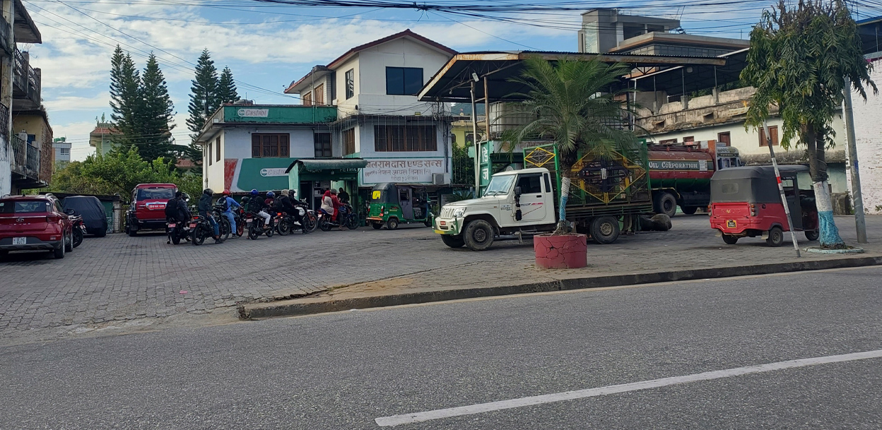 हेटौंडाका दुई पेट्रोल पम्पलाई इन्धन नदिन आयल निगमलाई पत्राचार