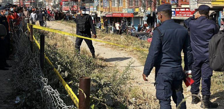 नयाँ बसपार्क नजिकै सडकमा भेटियो शव, पोस्टमार्टम हुँदै