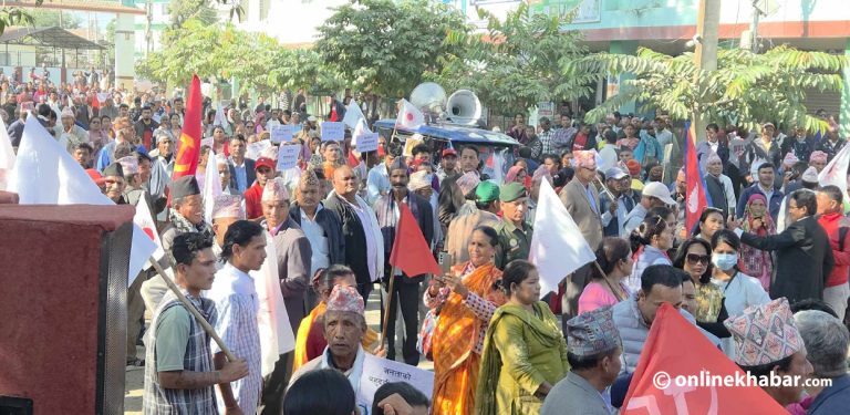 धनगढीमा एमालेको जनसभा (तस्वीरहरू)