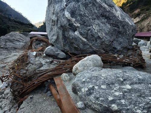 रसुवागढीस्थित सुख्खा बन्दरगाहको सफाइ सुरु