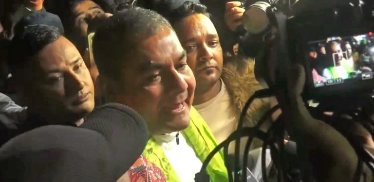 थुनामुक्त भए दुर्गा प्रसाईं