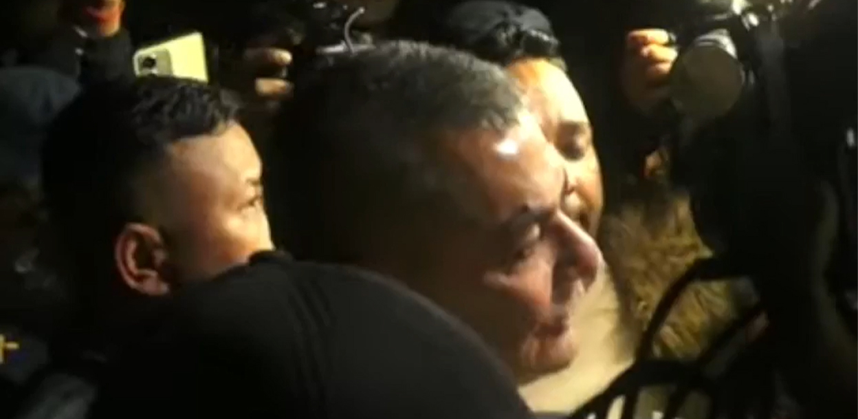 थुनामुक्त भए दुर्गा प्रसाईं