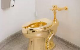 १८ क्यारेट सुनले बनेको अनौठो ट्वाइलेट, नाम- अमेरिका