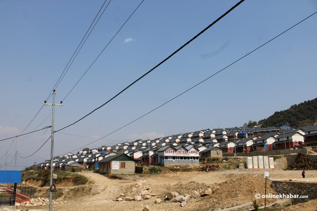 लाप्राकमा बल्ल पुग्यो केन्द्रीय प्रसारण लाइनको बिजुली