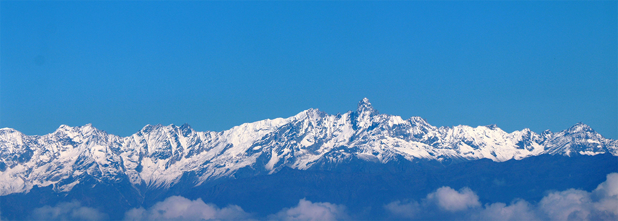 १० हिमाल, सूर्योदय र सूर्यास्त नियाल्न नगरकोटमा पर्यटक