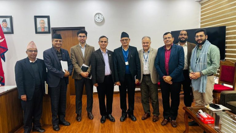 विदेशमा रहेका नेपाली नागरिकलाई मतदान अधिकार प्रदान गर्ने विषयमा छलफल