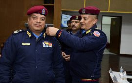 एआईजी कार्की, डीआईजी अधिकारी र चौधरीलाई दर्ज्यानी चिन्ह प्रदान